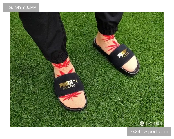 听说卢卡家穿的拖鞋都比我俩工资还贵，这日子是咋整的？